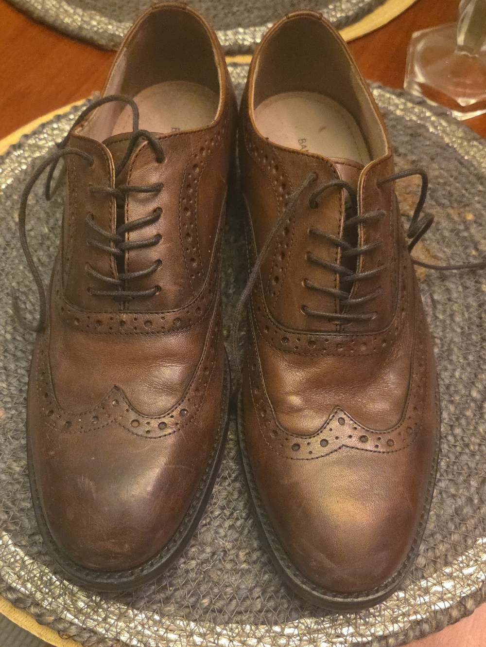 Banana Republic Brown Leather Wingtip Oxfords
